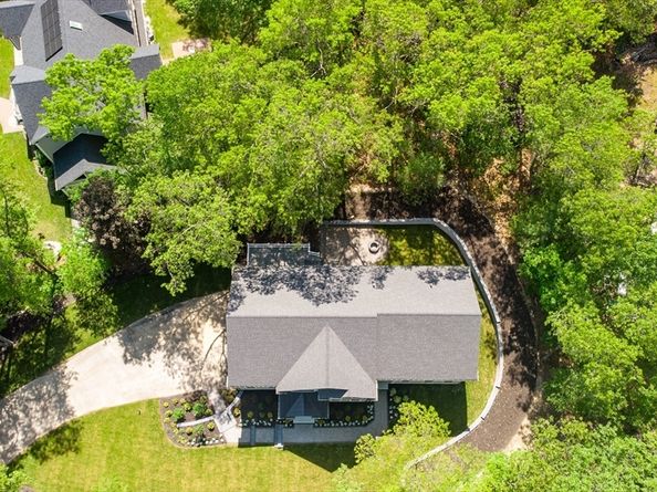 18 Heritage Dr, Lexington MA 02420