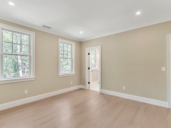 18 Heritage Dr, Lexington MA 02420