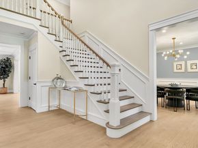 18 Heritage Dr, Lexington MA 02420