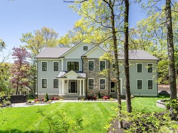 18 Heritage Dr