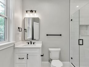18 Heritage Dr, Lexington MA 02420