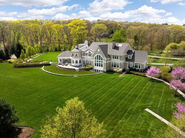 14 Lovers Lane, Southborough MA 01772