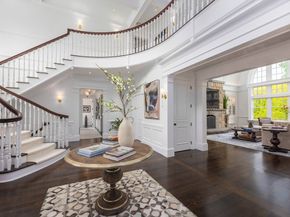 14 Lovers Lane, Southborough MA 01772