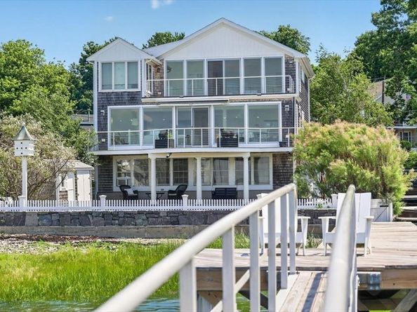 9 Beach Road, Hingham MA 02043