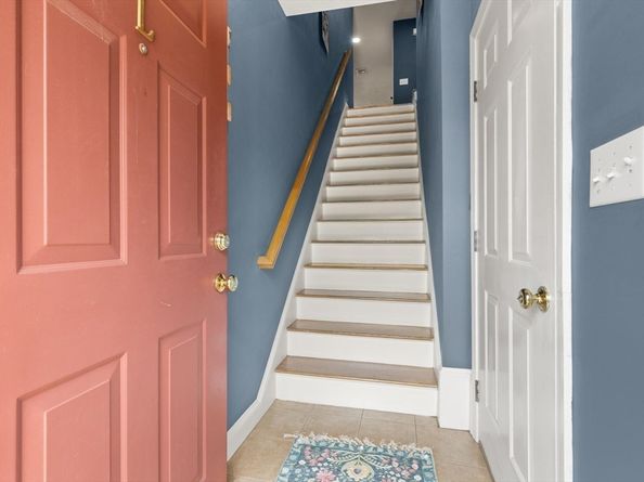 119 Revere St L, Canton MA 02021
