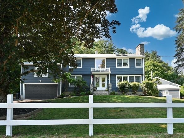 367 Linebrook Rd, Ipswich MA 01938