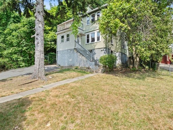 391 Poplar St, Boston MA 02131