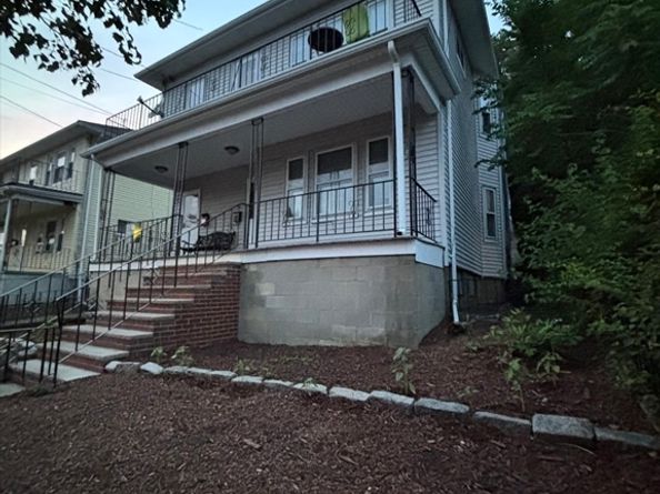 207 Gladstone St, Boston MA 02128