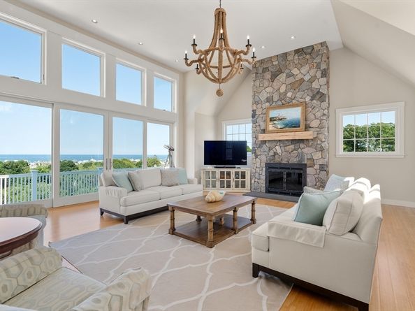 18 Holly Hill Circle, Marshfield MA 02050