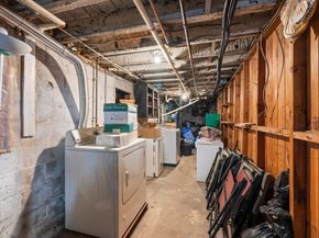 39 School House Ln, Billerica MA 01821