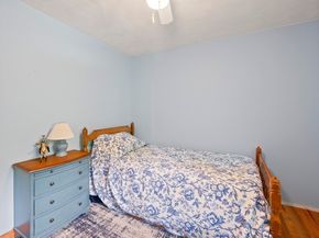39 School House Ln, Billerica MA 01821