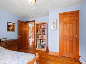 39 School House Ln, Billerica MA 01821