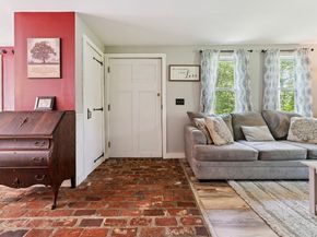 57 Sassawanna Rd, Rutland MA 01543