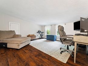 57 Sassawanna Rd, Rutland MA 01543