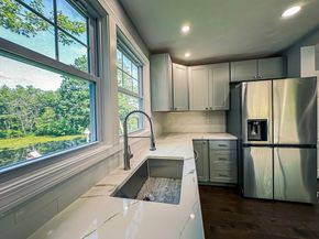 14 Hillside Rd, Northborough MA 01532