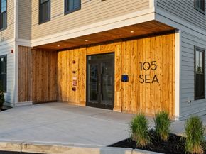 105 Sea Street 101, Quincy MA 02169