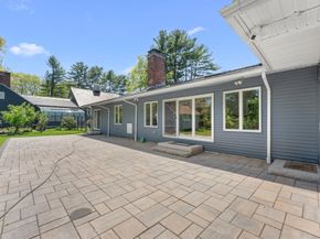 59 Briarcliff Rd, Brockton MA 02301