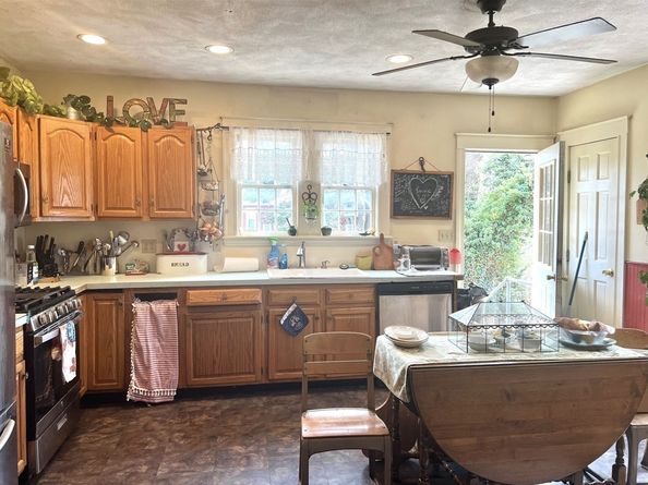 22 Arthur St 22, Winchester MA 01890