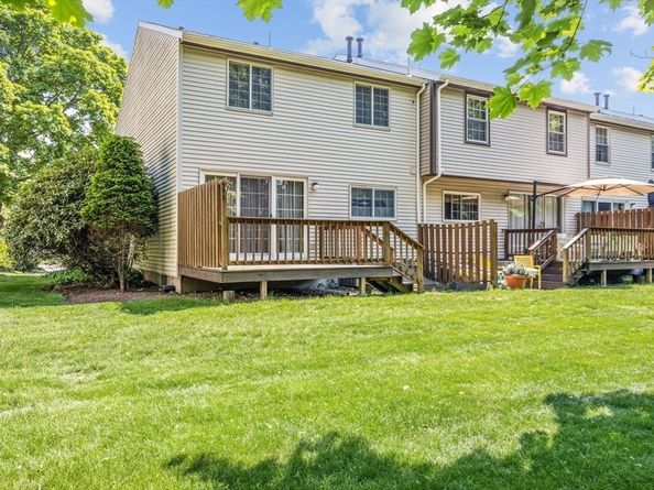 399 Pond St B8, Braintree MA 02184