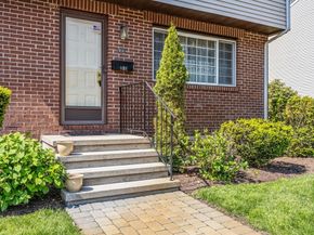 399 Pond St B8, Braintree MA 02184
