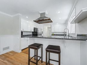 10 Fleetwood Drive, Norfolk MA 02056