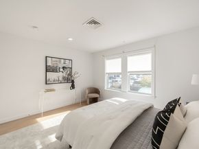 16 Boardman St 105, Boston MA 02128