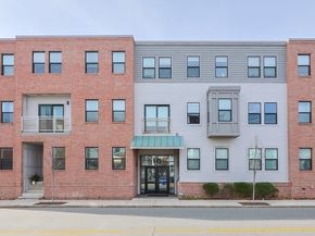 16 Boardman St 105, Boston MA 02128