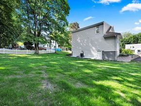 58 Lindell Ave, Leominster MA 01453