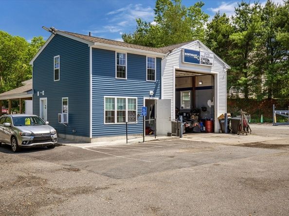 365 Elm St, Bridgewater MA 02324