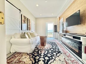 12 Marina Dr 12, Hull MA 02045