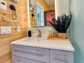 12 Marina Dr 12, Hull MA 02045
