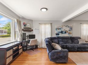 67 Beach Ave, Swampscott MA 01907