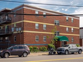116 Spring St A4, Boston MA 02132