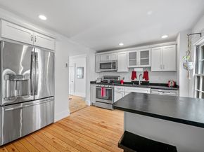 15 River St, Salem MA 01970