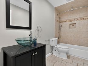26 Breakwater Dr 26, Chelsea MA 02150