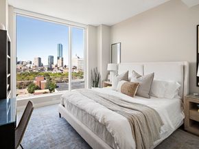380 Harrison Ave PH2H, Boston MA 02118