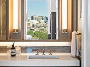 380 Harrison Ave PH2H, Boston MA 02118