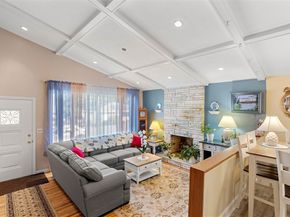 15 Barnes Circle, Salem MA 01970