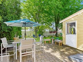 15 Barnes Circle, Salem MA 01970