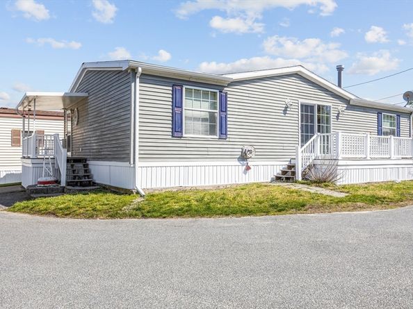 54 Kins Ct, Wareham MA 02558