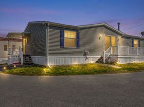 54 Kins Ct, Wareham MA 02558