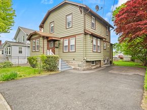 93 Baxter Ave, Quincy MA 02169