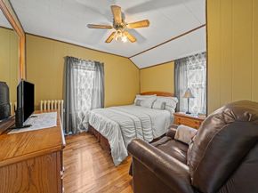93 Baxter Ave, Quincy MA 02169