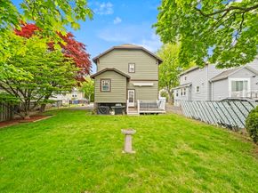 93 Baxter Ave, Quincy MA 02169