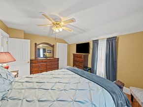 93 Baxter Ave, Quincy MA 02169