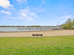 93 Baxter Ave, Quincy MA 02169