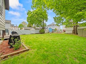 93 Baxter Ave, Quincy MA 02169