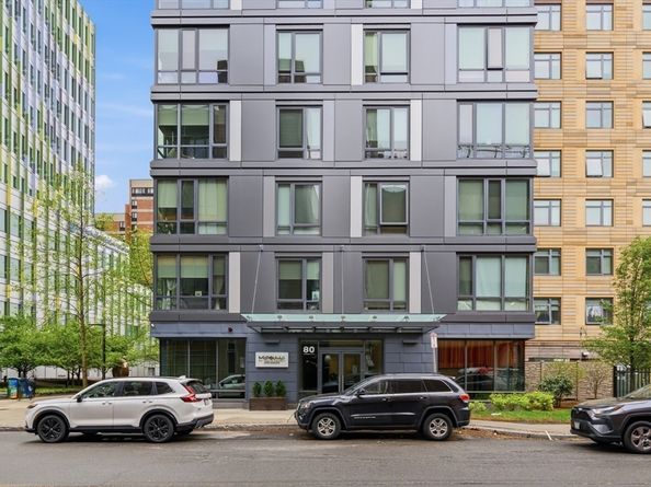80-82 Fenwood Road 804, Boston MA 02115