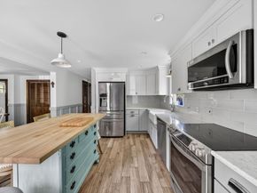 55 Lake Rd, Canton MA 02021