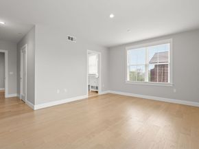 11 Oak Grove Terrace 303, Quincy MA 02169